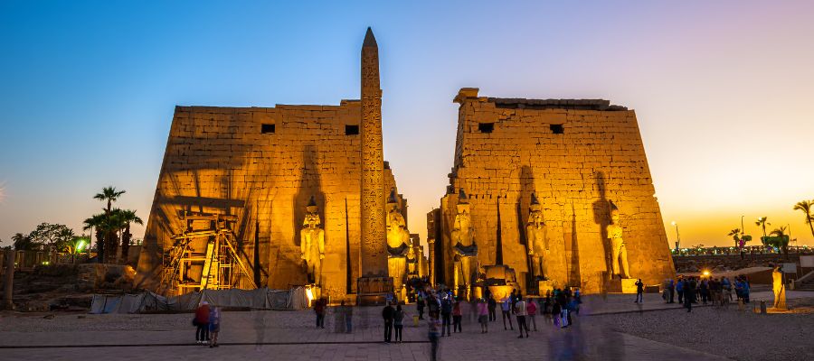 اكتشف أفضل مناطق الجذب في الأقصر بمصر