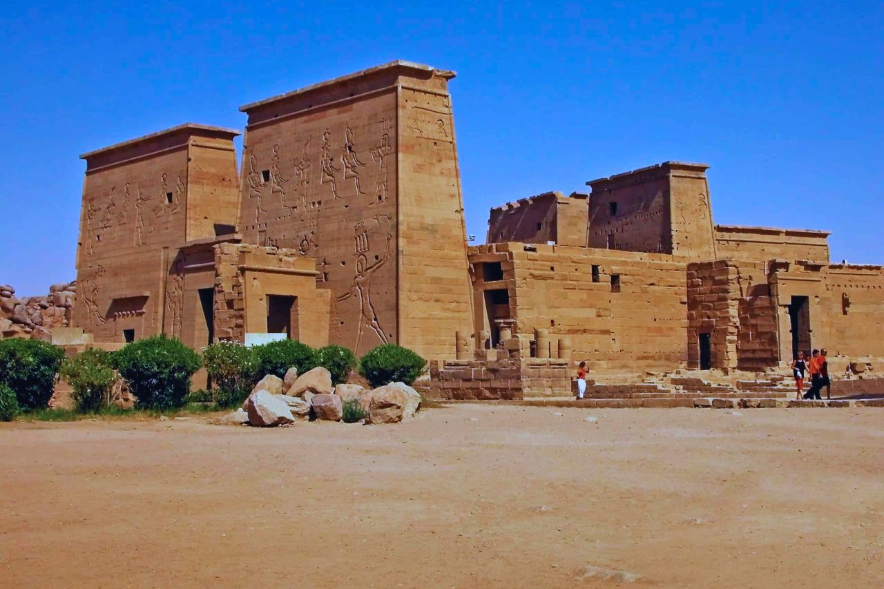 أسوان ومعبد فيلة