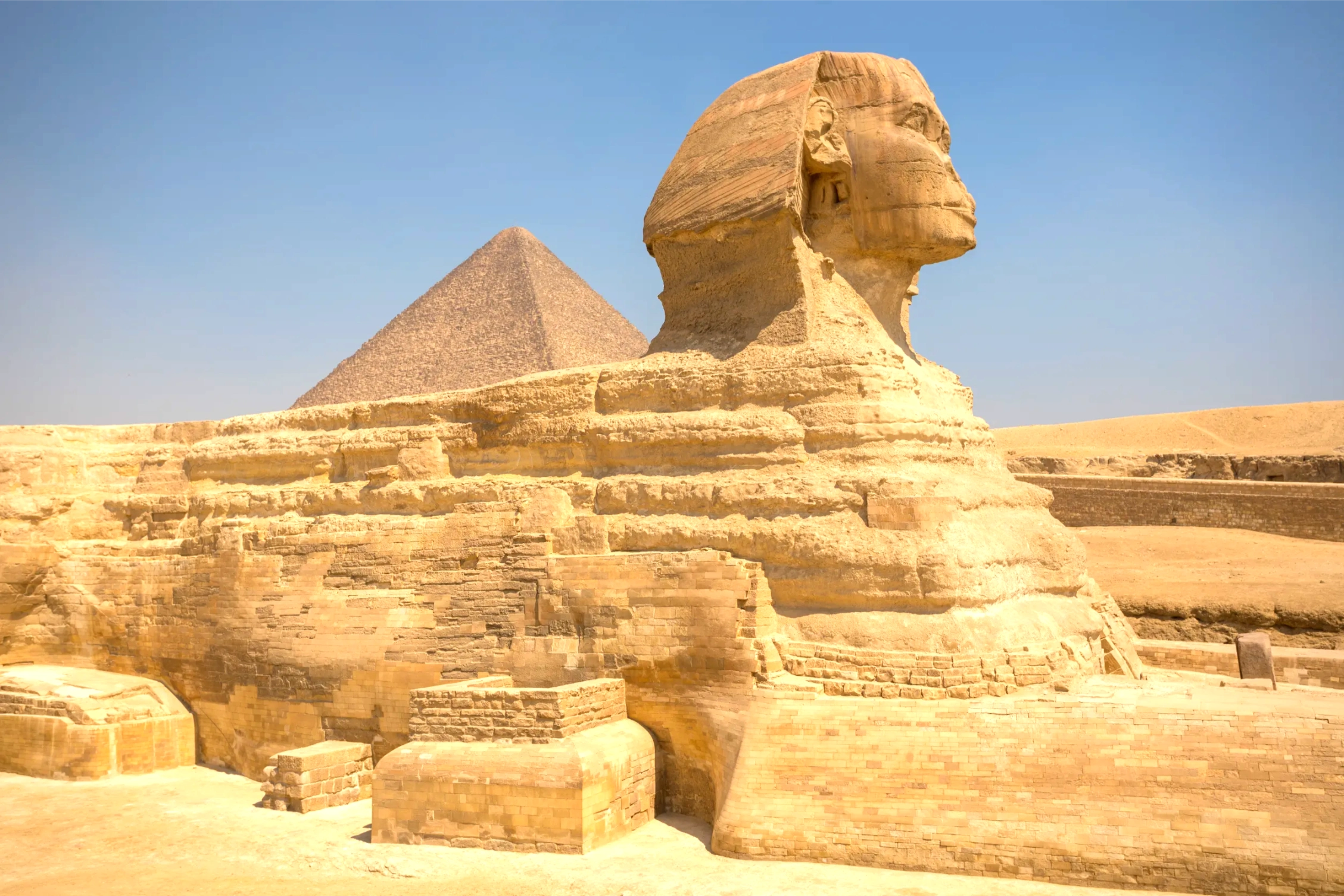 sphinx great pyramids at giza cairo egypt