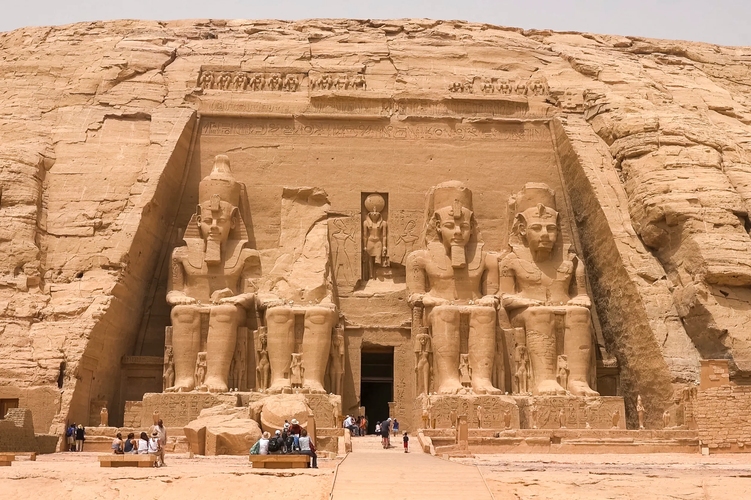 statues of other egypt with the temple