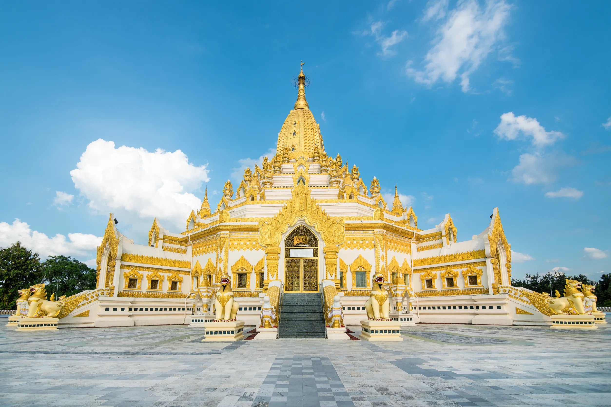 swe taw myat buddha tooth relic pagoda yangon myanmar