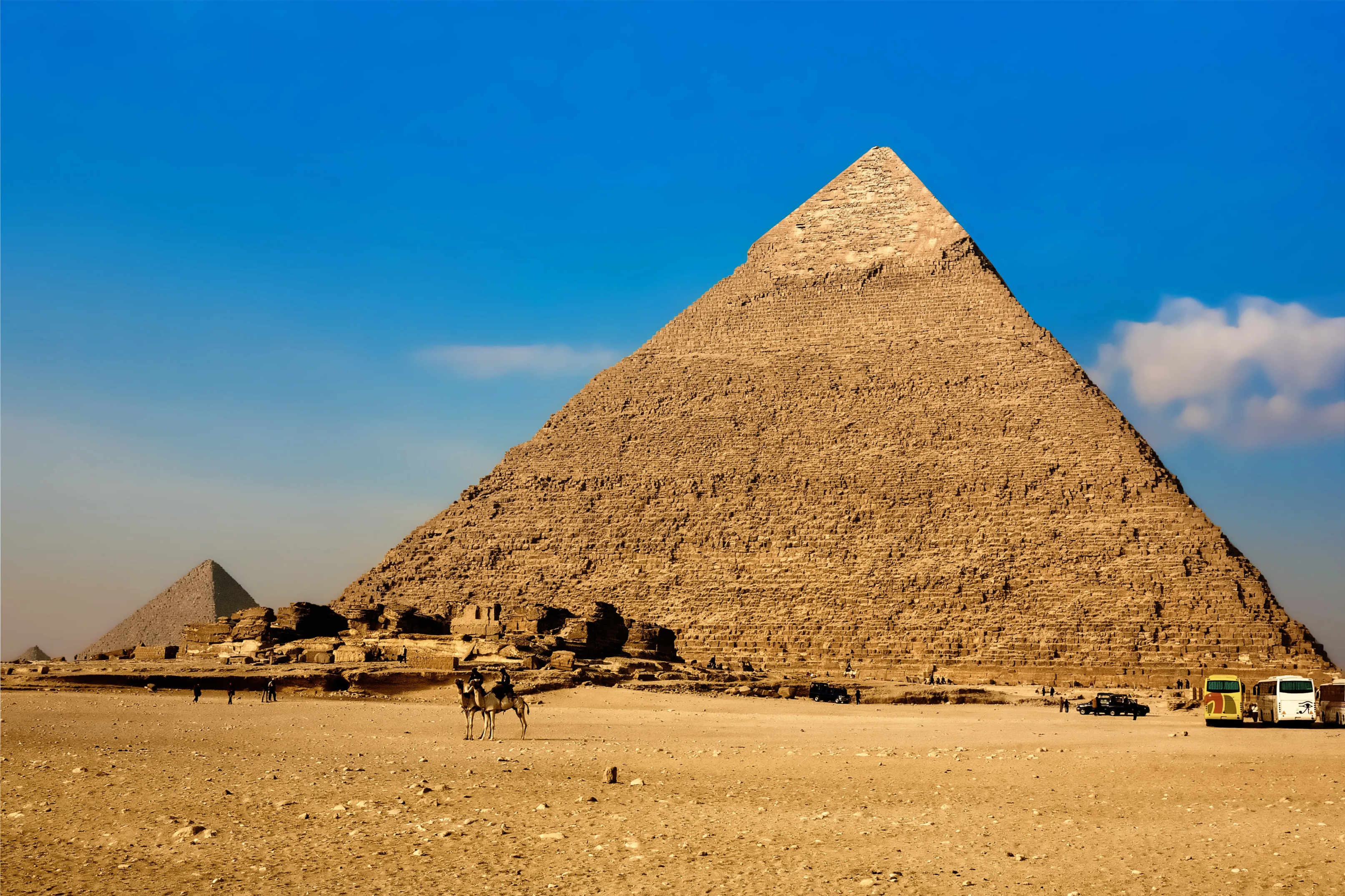 the pyramids of gizah near cairo in egypt